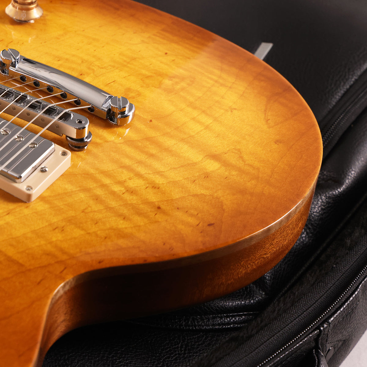 Gibson Les Paul Studio Session Honey Burst 2025 — 10
