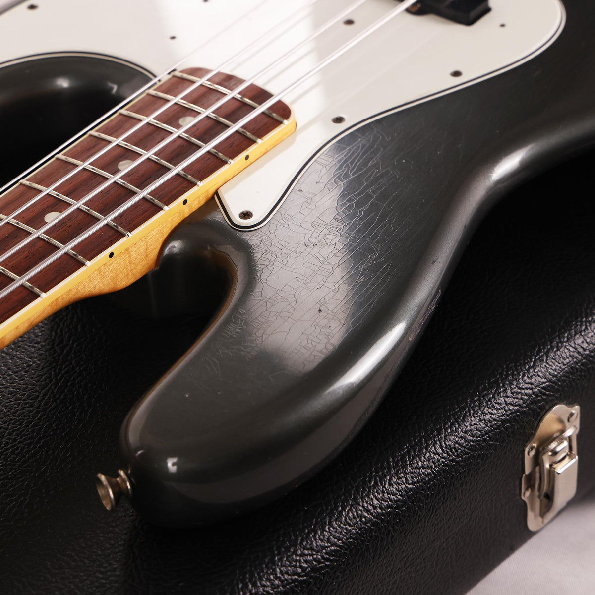 Fender Custom Shop 1966 Jazz Bass Relic Charcoal Frost Metallic Masterbuilt Dale Wilson 2011 — 8