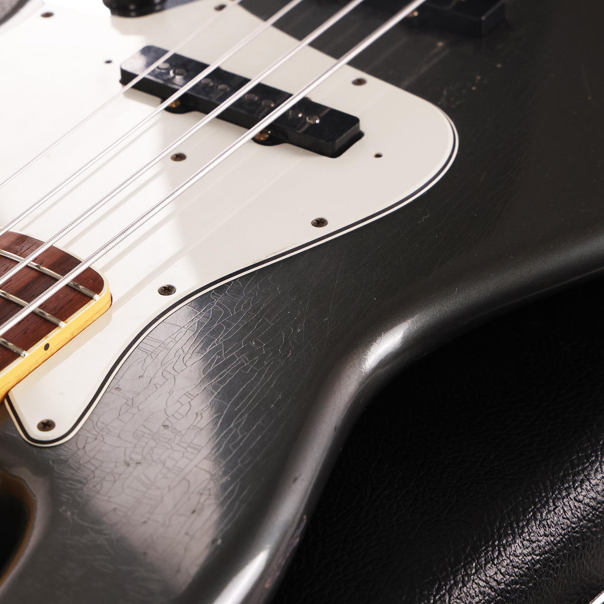Fender Custom Shop 1966 Jazz Bass Relic Charcoal Frost Metallic Masterbuilt Dale Wilson 2011 — 9