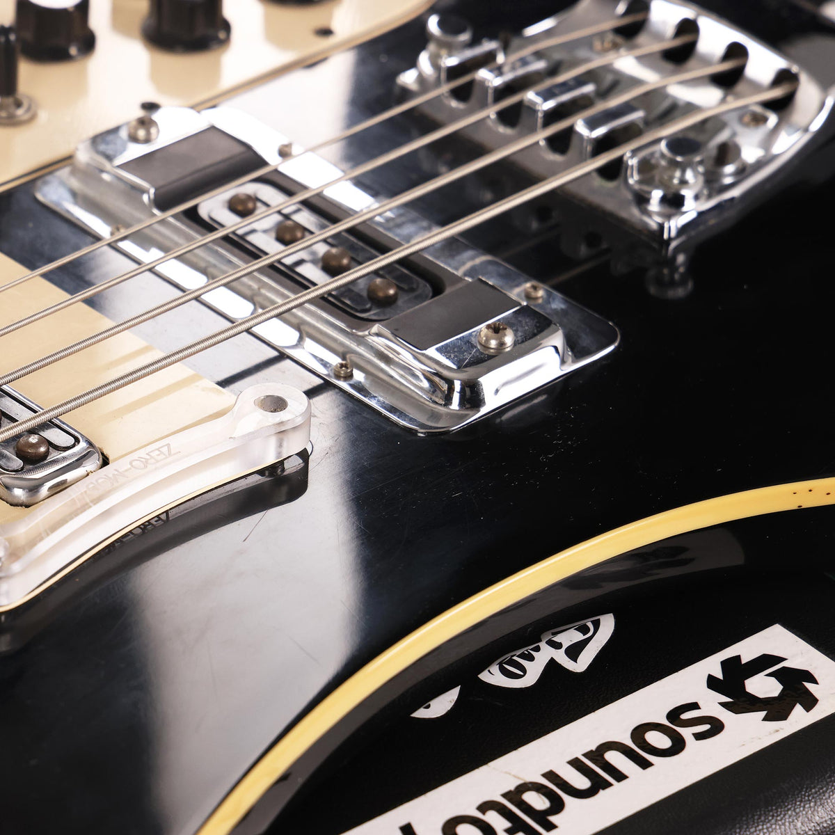 1993 Rickenbacker 4003 Bass Jet Glo — 9