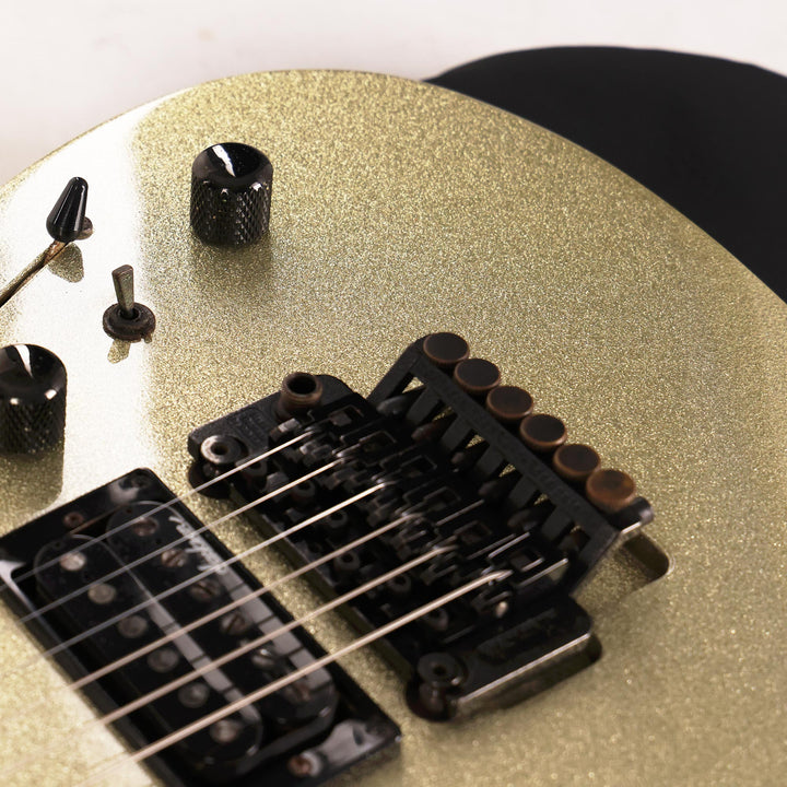 1990 Charvel SDK-105SH Super Dinky Platinium Pearl