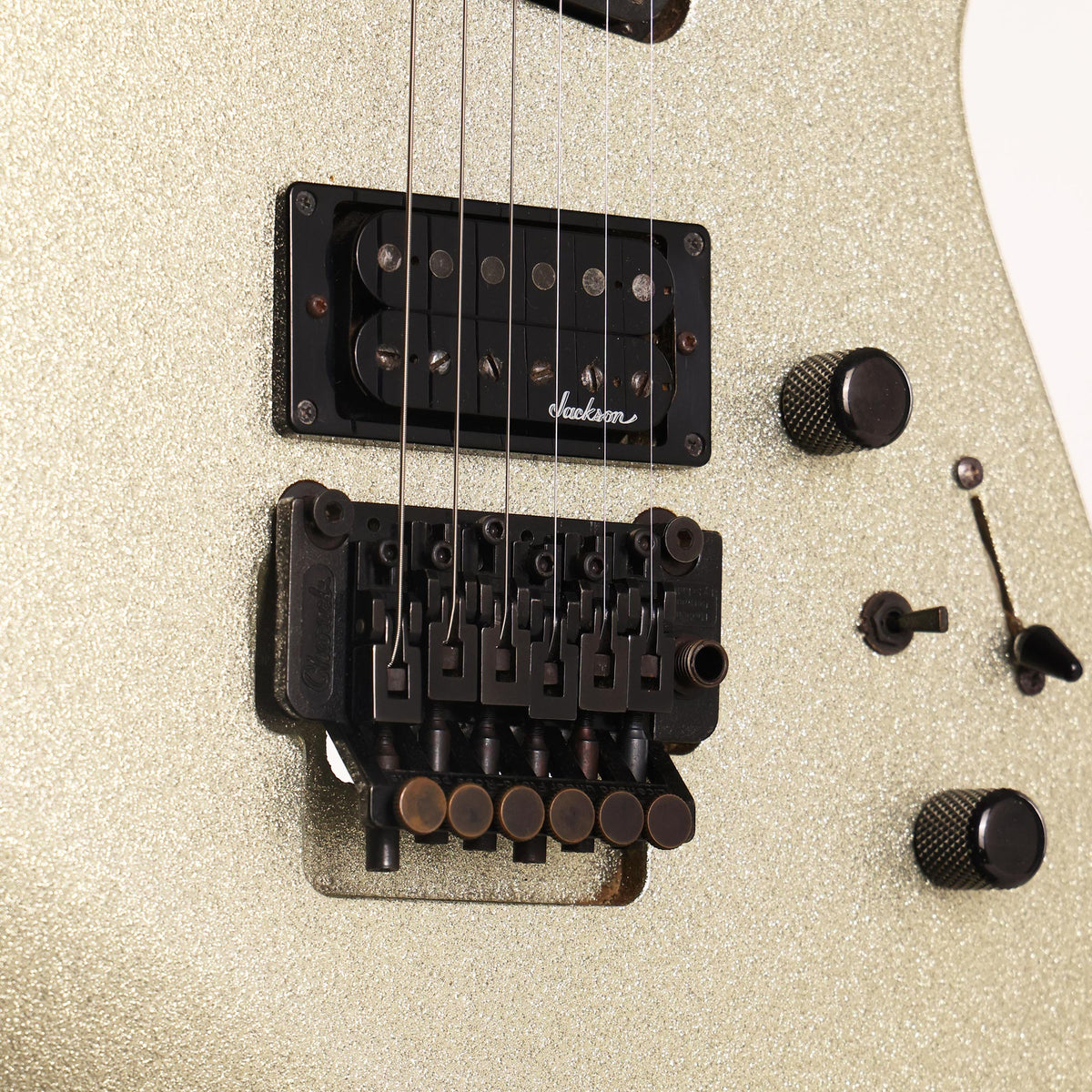 1990 Charvel SDK-105SH Super Dinky Platinium Pearl — 8