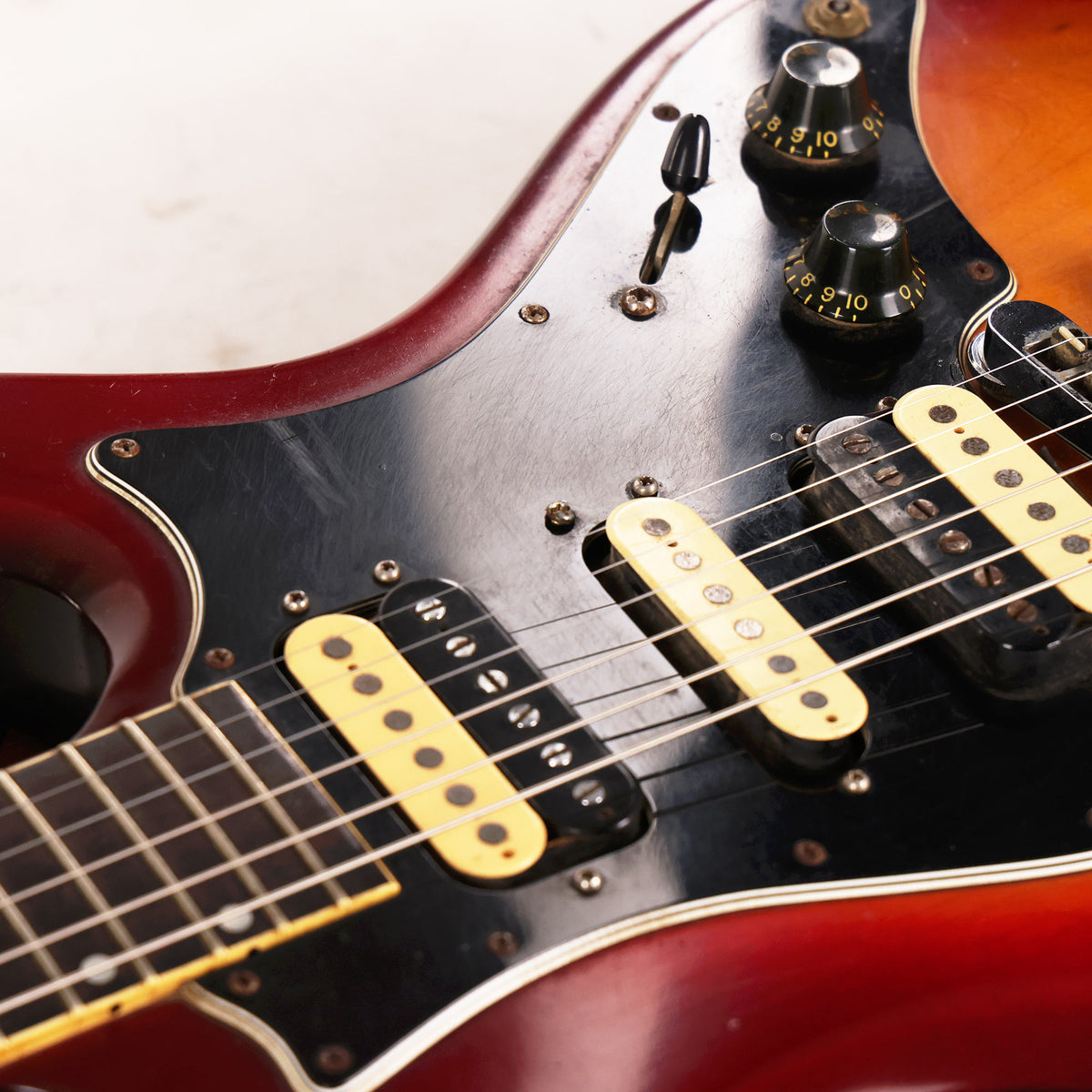 1981 Gibson Victory MVX Cherry Sunburst — 12
