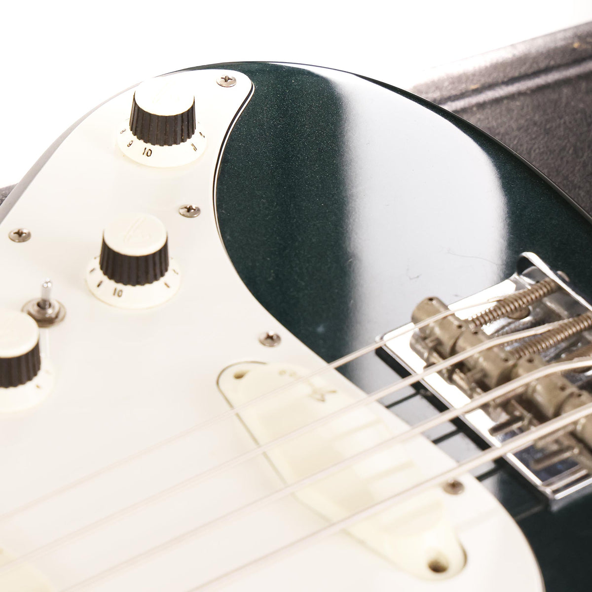 1986 Fender Performer Bass Gun Metal Blue — 10