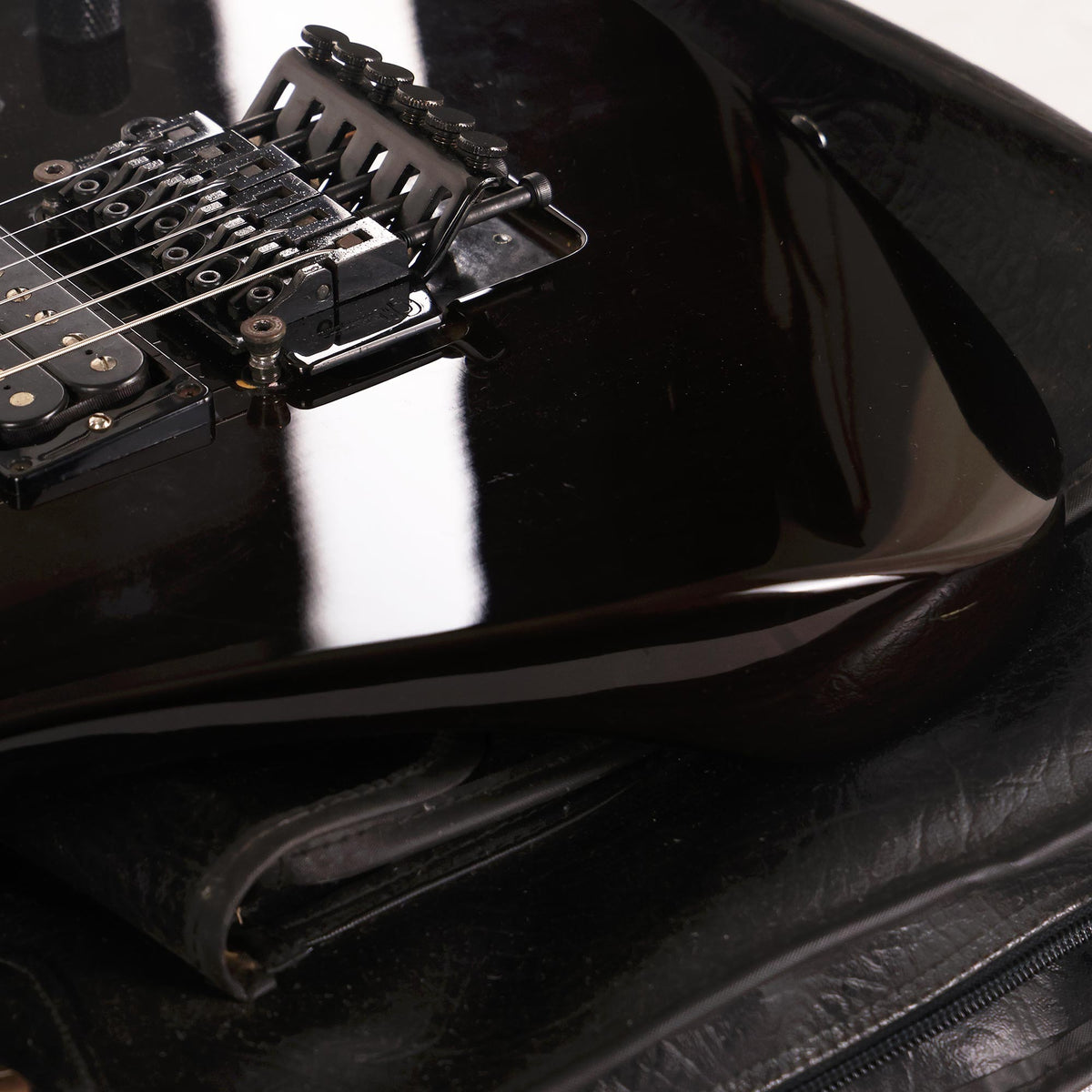 1990 Charvel DK-070-SH Guitar Black — 10