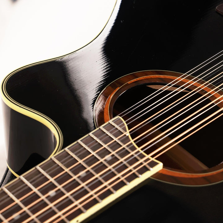 Yamaha APX700II−12 Acoustic-Electric 12-String Black Used