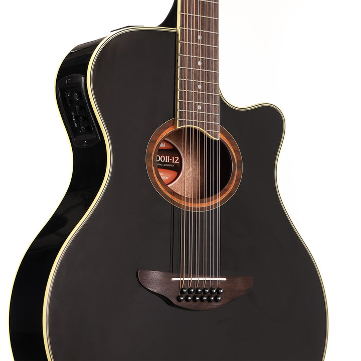 Yamaha APX700II−12 Acoustic-Electric 12-String Black Used
