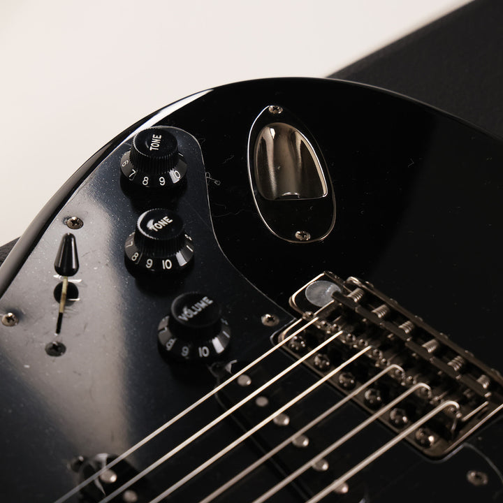 Fender Final Fantasy XIV Stratocaster Black 2022