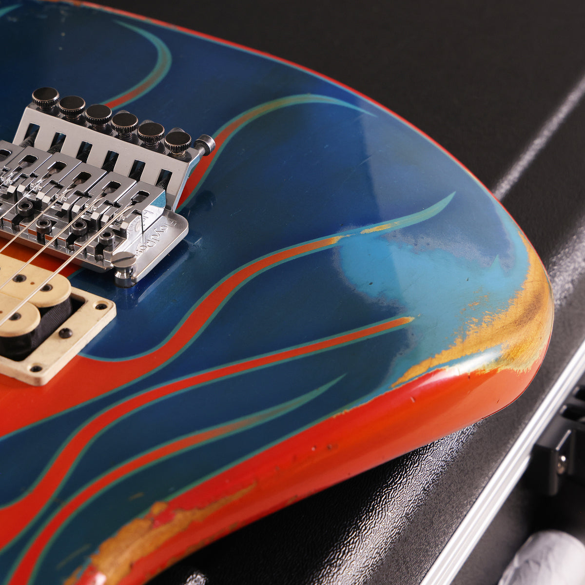 Charvel Custom Shop Graphic Nitro Relic San Dimas Masterbuilt Hot Rod Flames — 11