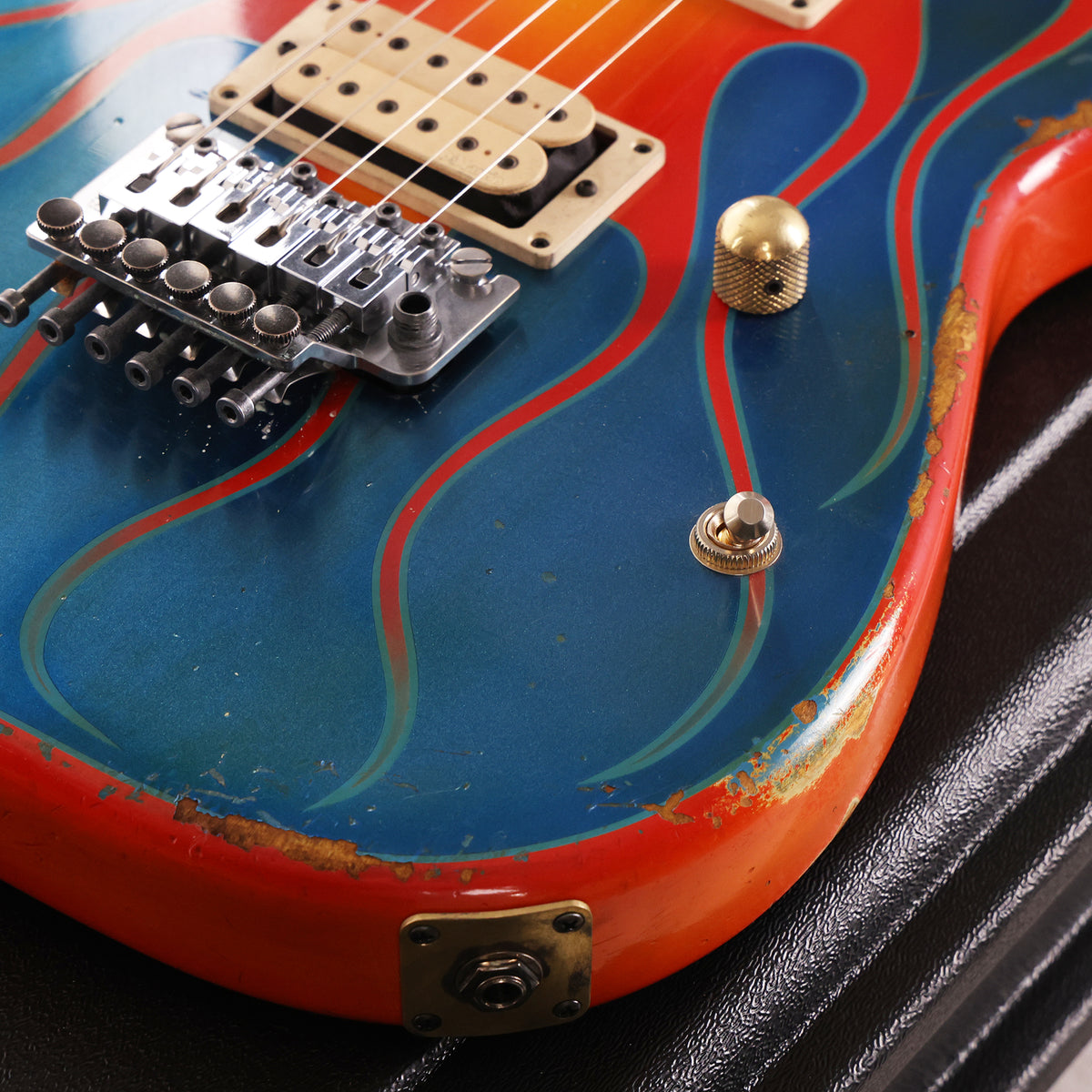 Charvel Custom Shop Graphic Nitro Relic San Dimas Masterbuilt Hot Rod Flames — 13