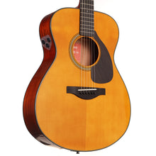 Yamaha Red Label FSX5 Concert Acoustic Guitar Natural