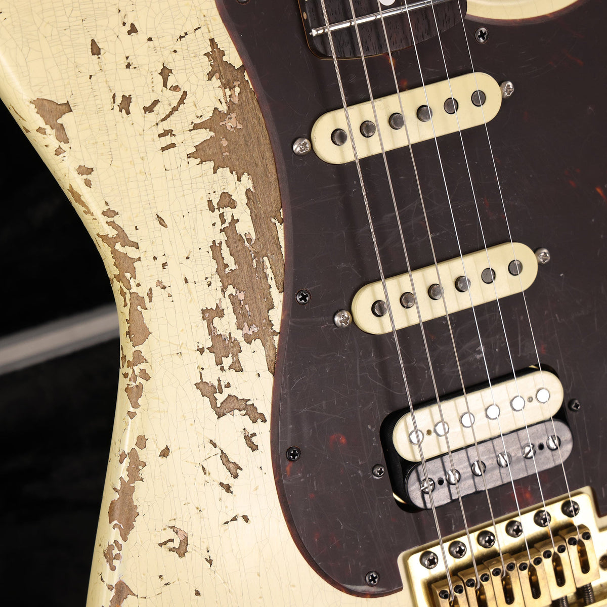 Charvel Custom Shop Nitro Aged So-Cal Vintage White — 7