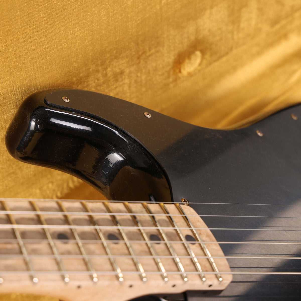 Fender Custom Shop 1969 Stratocaster Heavy Relic Black 2024 — 7