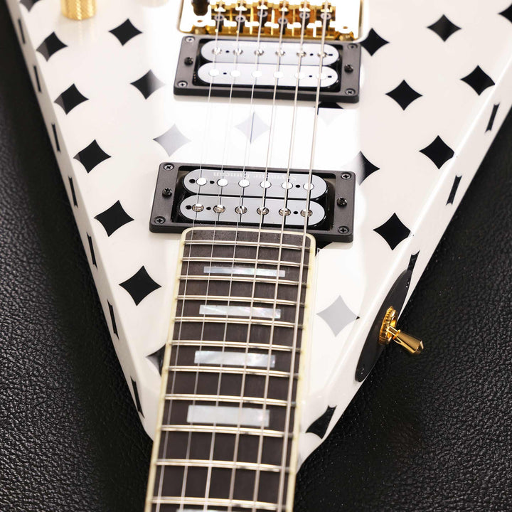 Jackson Custom Shop Randy Rhoads RR 1.5 Music Zoo Exclusive White with Black Diamonds