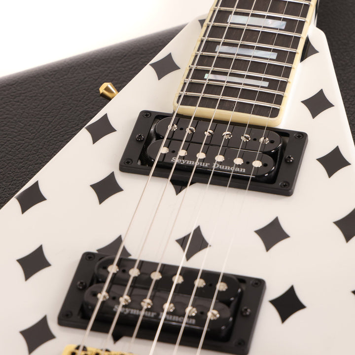 Jackson Custom Shop Randy Rhoads RR 1.5 Music Zoo Exclusive Brass Tremolo White with Black Diamonds