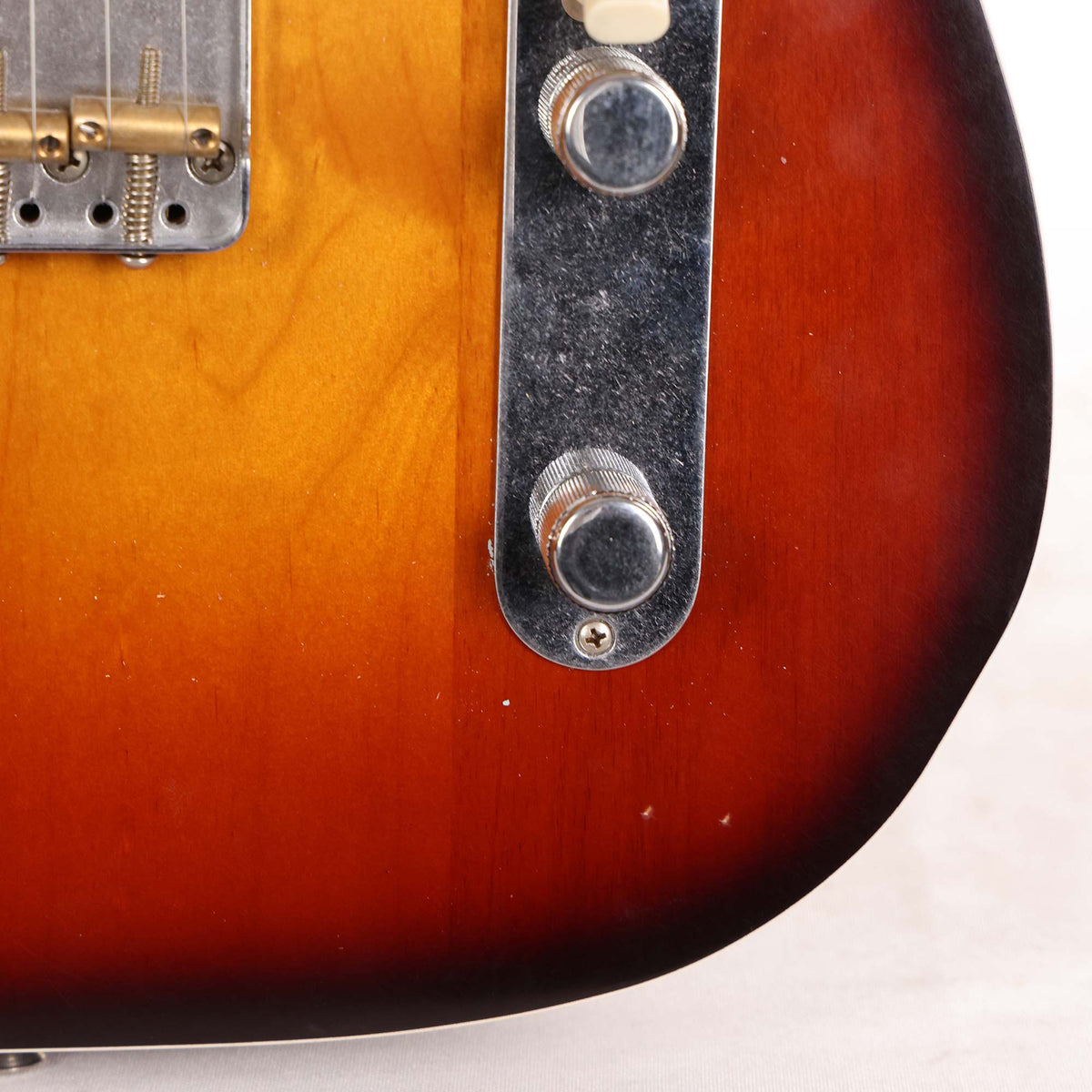 Fender Jason Isbell Telecaster 3-Color Chocolate Burst — 9