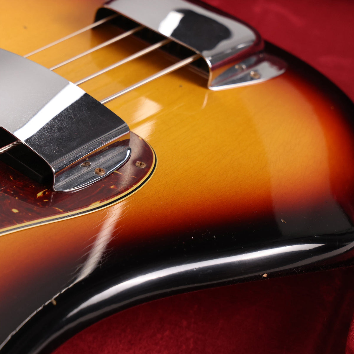 Fender Custom Shop Limited Edition Precision Jazz Bass Journeyman Relic 3-Tone Sunburst 2024 — 5