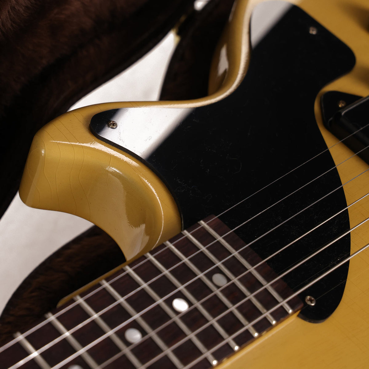 Gibson Custom Shop 1957 Les Paul Junior TV Yellow Murphy Lab Ultra Light Aged — 10