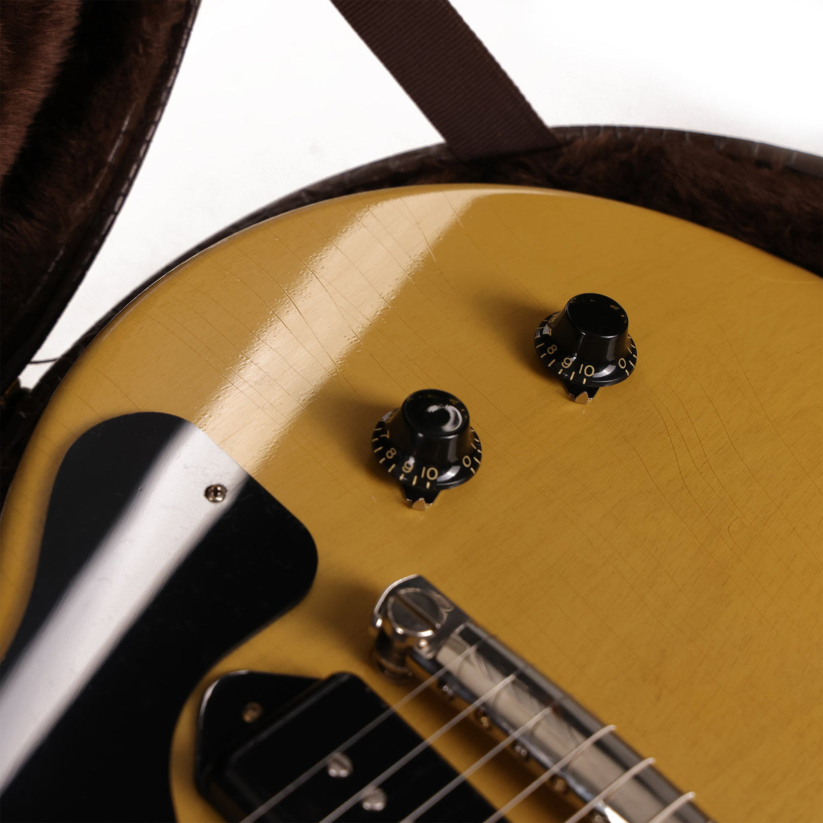 Gibson Custom Shop 1957 Les Paul Junior TV Yellow Murphy Lab Ultra Light Aged — 9