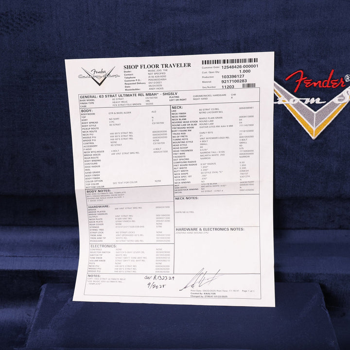 Fender Custom Shop 1963 Stratocaster Ultimate Relic Faded Shoreline Gold over Silver Masterbuilt Andy Hicks