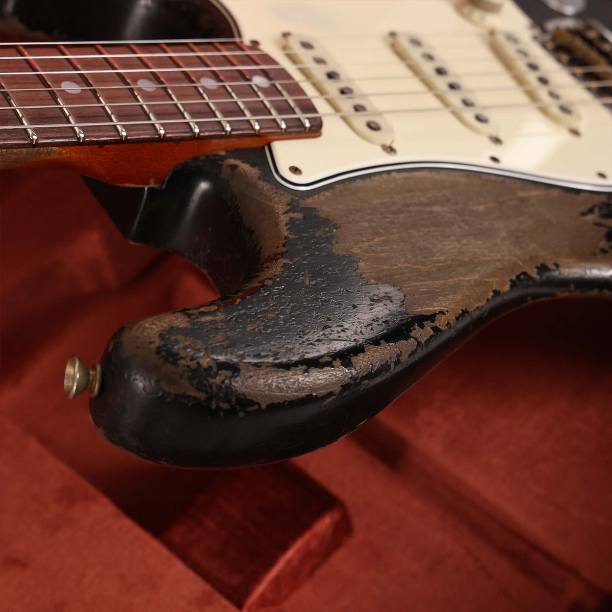 Fender Custom Shop 1965 Stratocaster Ultimate Relic Masterbuilt Dale Wilson Black — 4