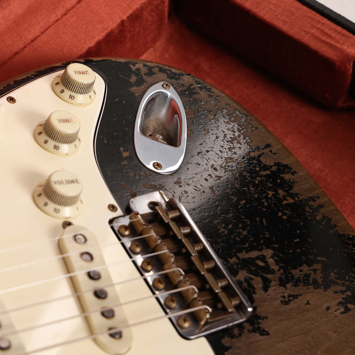 Fender Custom Shop 1965 Stratocaster Ultimate Relic Masterbuilt Dale Wilson Black — 6