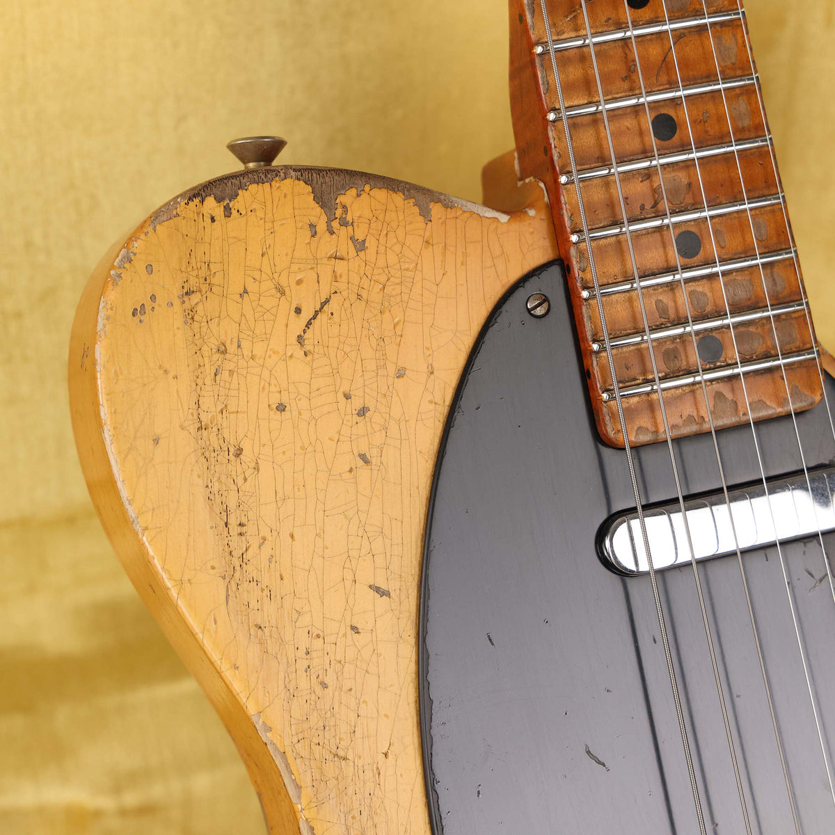 Fender Custom Shop 1951 Nocaster Ultimate Relic Masterbuilt Dale Wilson Smoked Butterscotch Blonde — 6