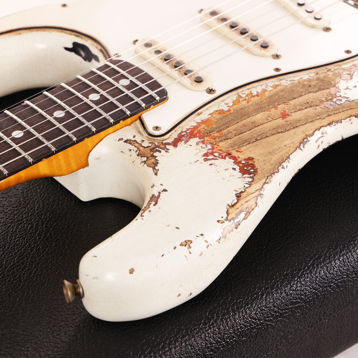 Fender Custom Shop 1969 Stratocaster Masterbuilt Greg Fessler Olympic White over 3-Tone Sunburst — 8