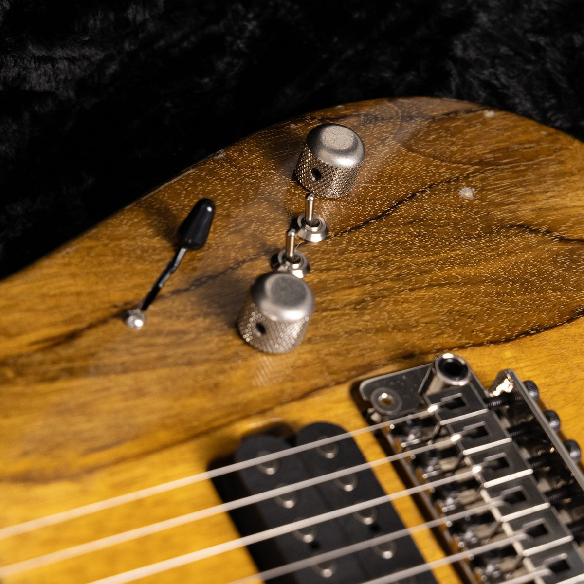 Tom Anderson Pro Am White Limba In-Distress Tinted Natural — 6