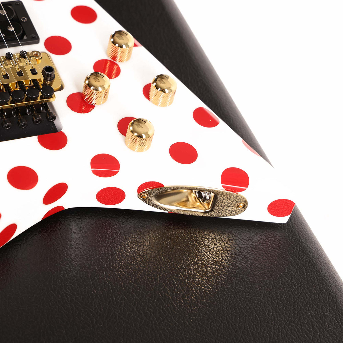 Jackson Custom Shop Randy Rhoads RR 1.5 Music Zoo Exclusive White with Red Polka Dots — 9