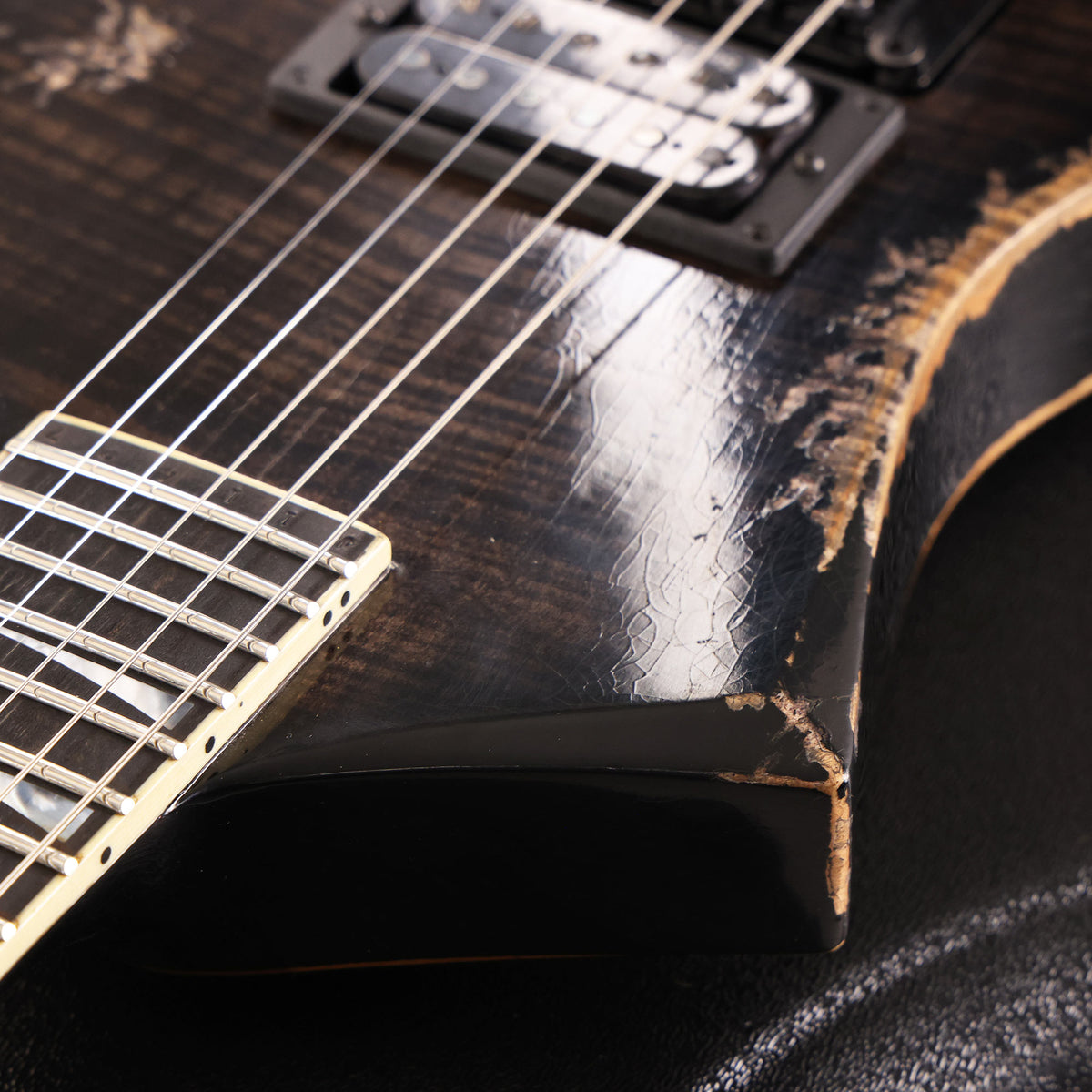 Jackson Custom Shop Kelly 1H Relic Transparent Black — 7