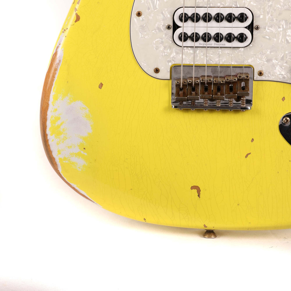 Fender Custom Shop 1969 Stratocaster Hardtail Heavy Relic Graffiti Yellow — 5