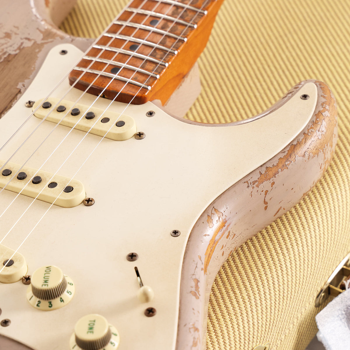 Fender Custom Shop 1955 Roasted Stratocaster Ultimate Relic Dirty White Blonde Masterbuilt Greg Fessler — 11