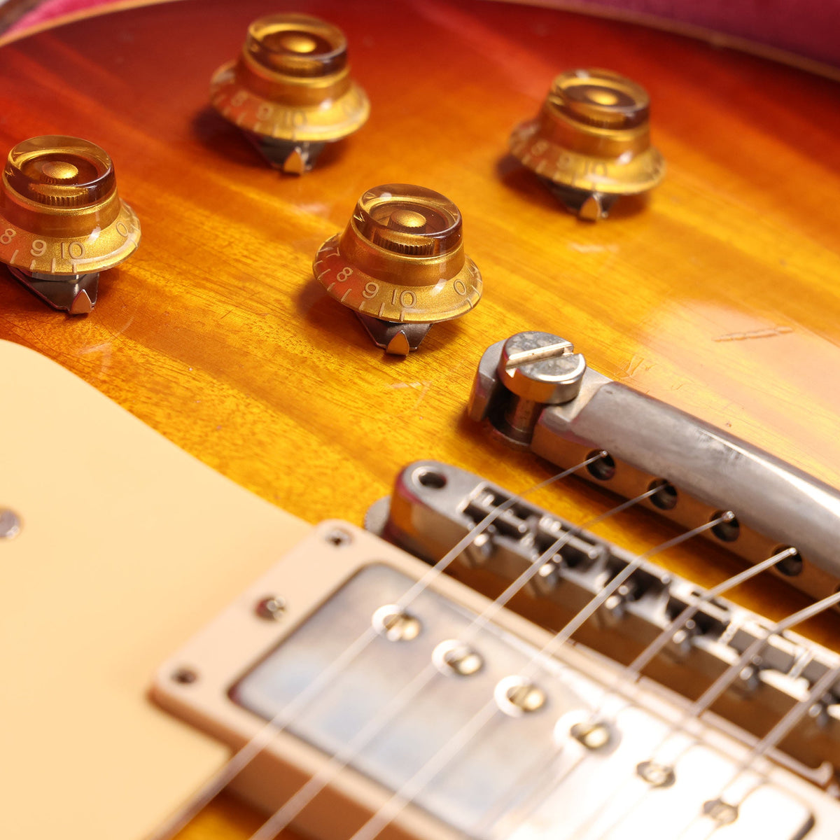Gibson Custom Shop 1959 Les Paul Reissue Cherry Teaburst Murphy Lab Light Aged Used — 10