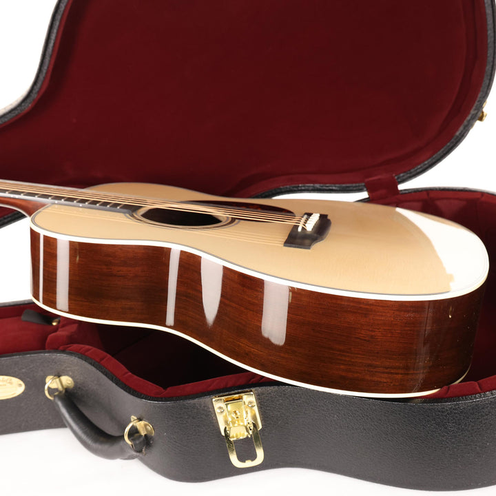 Martin Custom Shop 000 Adirondack Spruce and Madagascar Rosewood Acoustic Natural