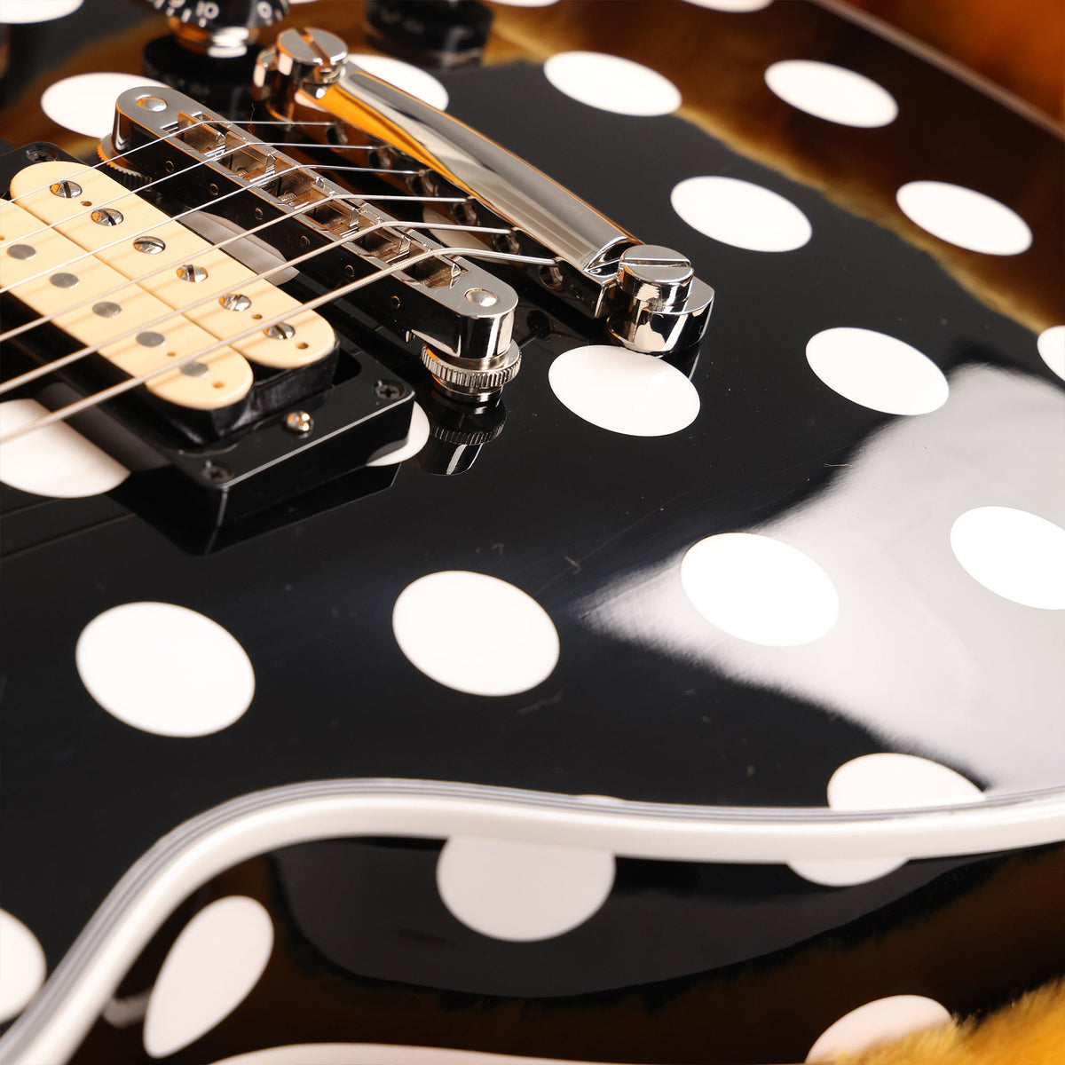 Gibson Custom Shop Les Paul Custom Made 2 Measure Black and White Polka Dots — 8
