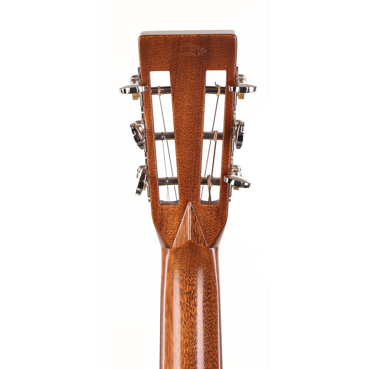 Martin Custom Shop 00 Grand Concert Adirondack Spruce and East Indian Rosewood Natural 2025