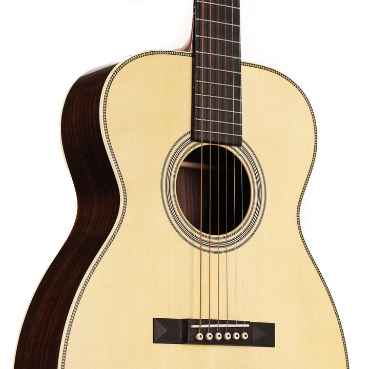 Martin Custom Shop 00 Grand Concert Adirondack Spruce and East Indian Rosewood Natural 2025
