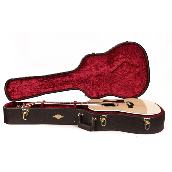 Taylor Legacy 810e Dreadnought Acoustic-Electric Natural