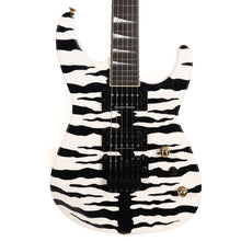 Jackson Custom Shop SL2H-V Soloist Music Zoo Exclusive White Bengal Stripes