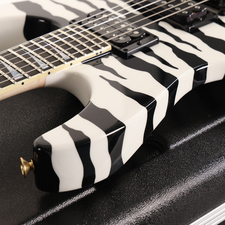 Jackson Custom Shop SL2H-V Soloist Music Zoo Exclusive White Bengal Stripes