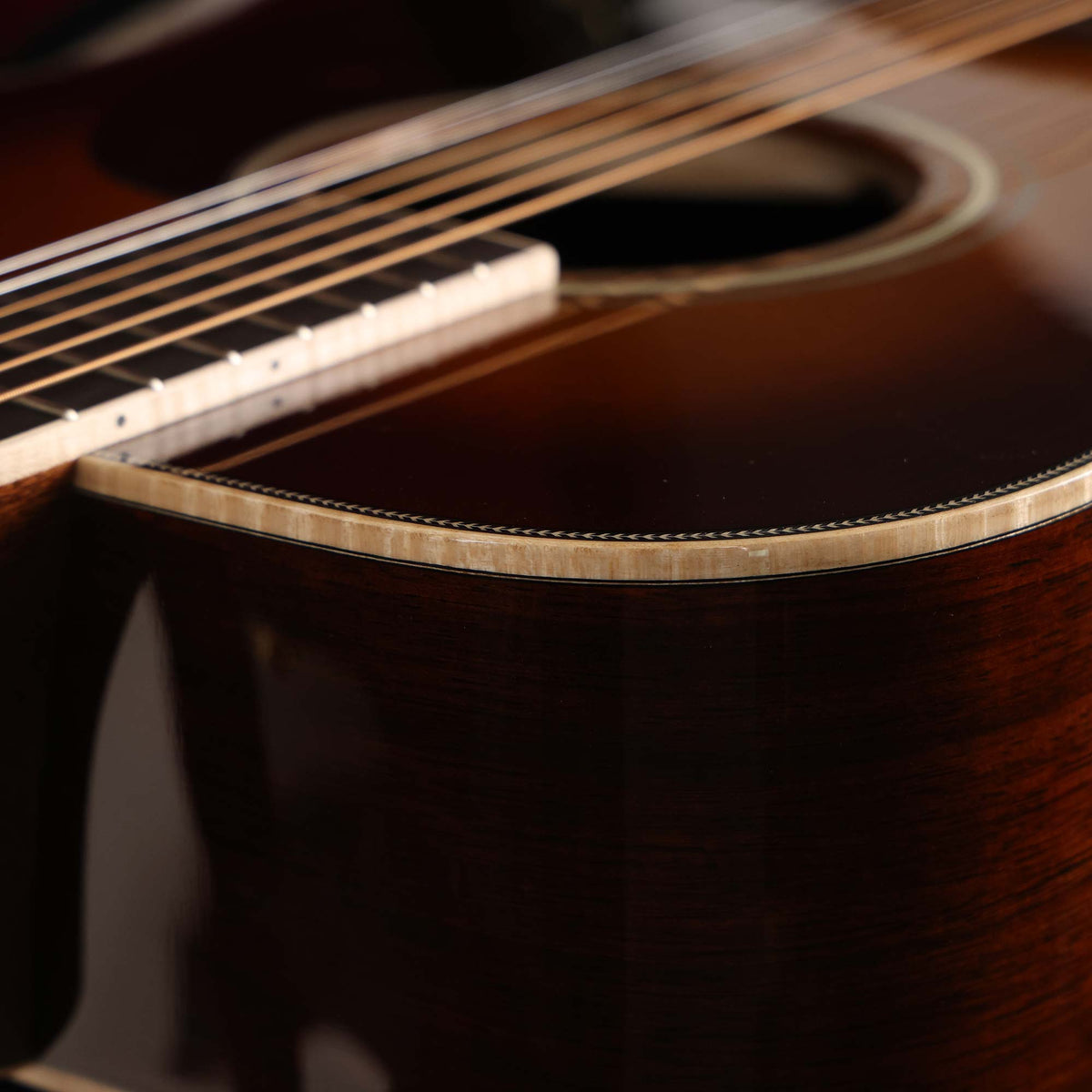 Martin Custom Shop Dreadnought Custom Authentic Adirondack Spruce and Guatemalan Rosewood Ambertone 1933 — 9