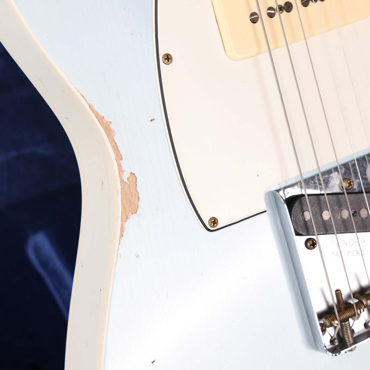 Fender Custom Shop Two-Tone P90 Telecaster Relic Faded Sonic Blue and Olympic White — 9