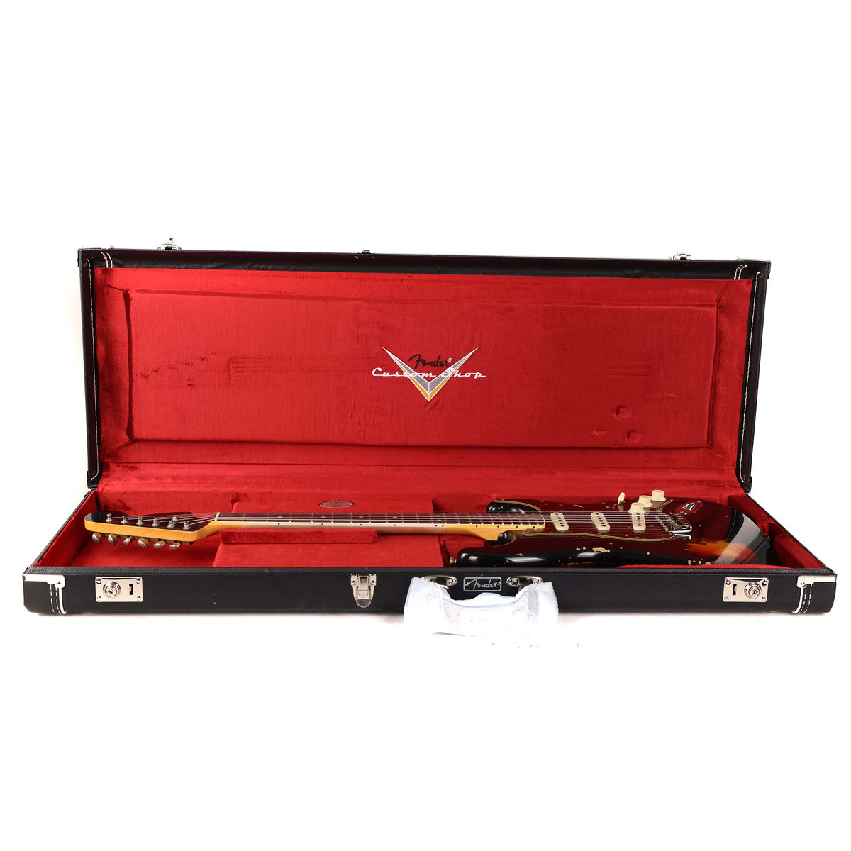 Fender Custom Shop 1967 Stratocaster Relic Aged Black over 3-Tone Sunburst — 13