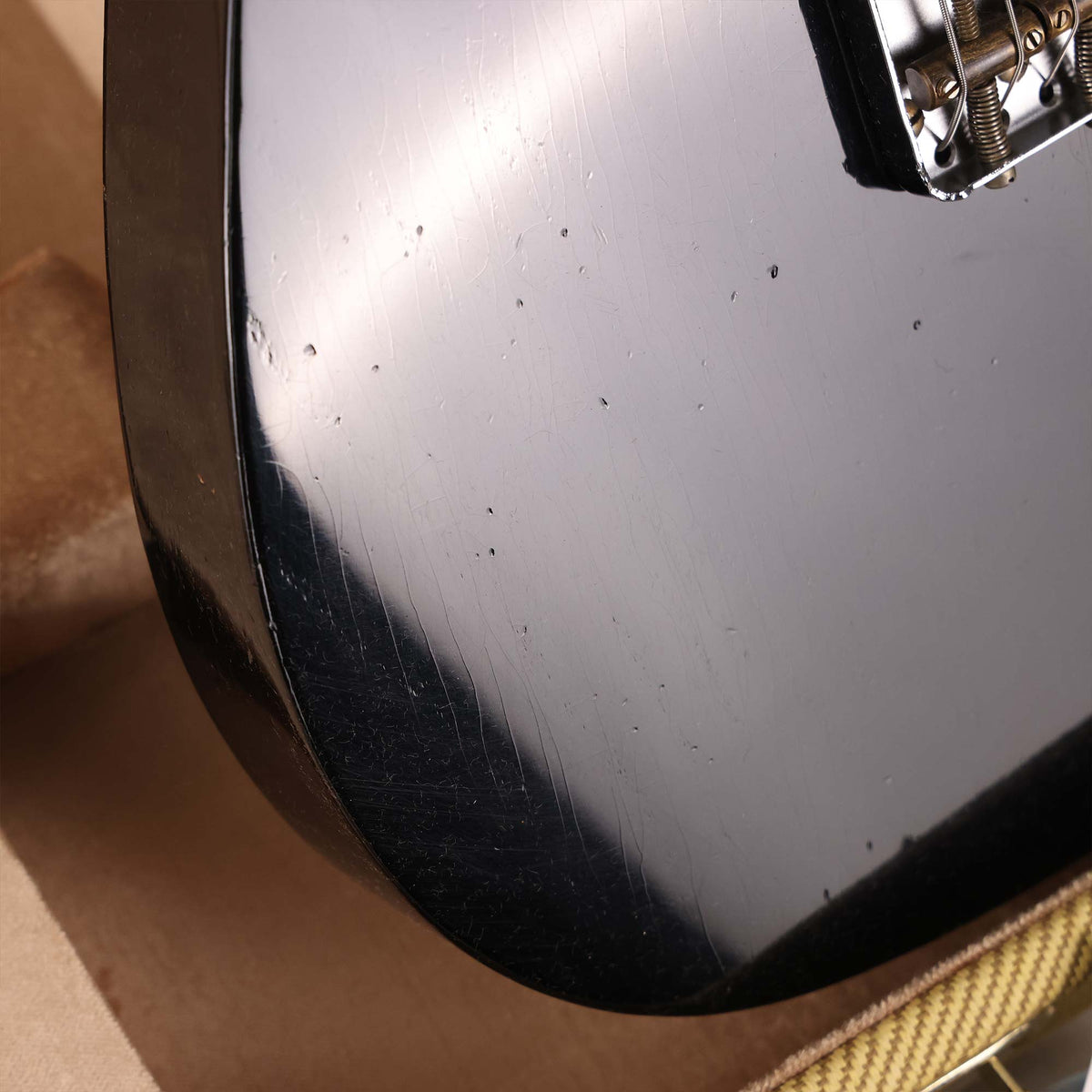 Fender Custom Shop 1951 Nocaster Roasted Ash Journeyman Relic Black — 10