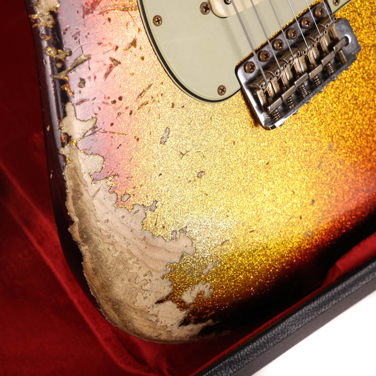 Fender Custom Shop 1965 Stratocaster Heavy Relic Super Faded Aged 3-Tone Sunburst Sparkle — 8