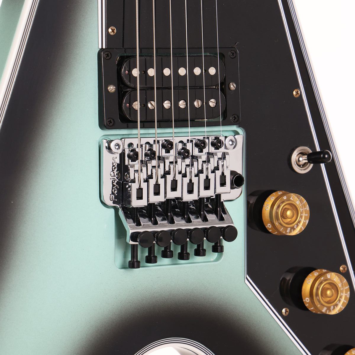 Gibson Custom Shop Flying V Custom Made 2 Measure VOS Kerry Green Burst — 8