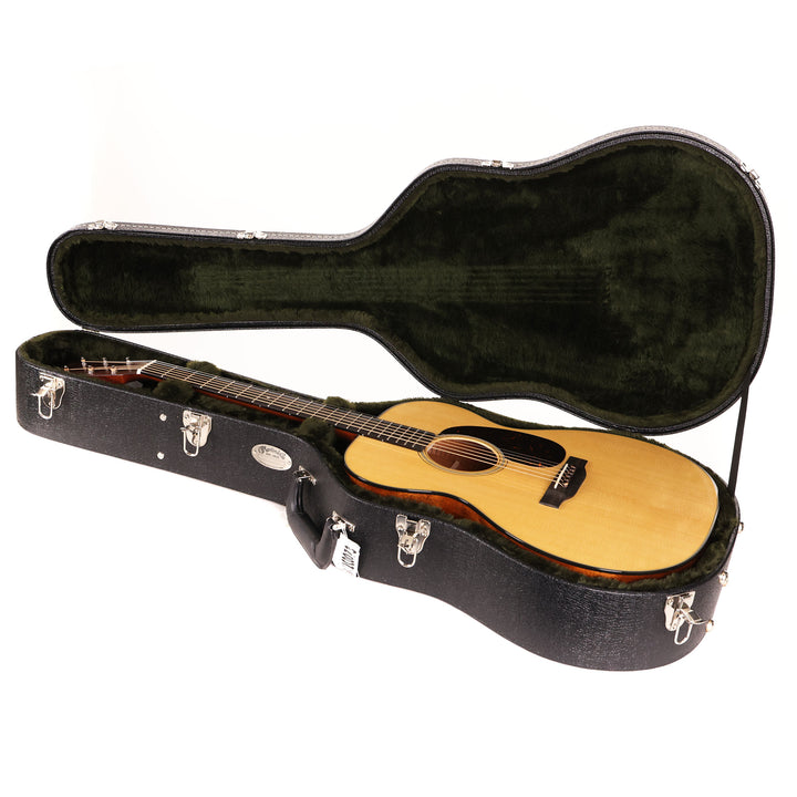 Martin Standard Series 000-18 Acoustic Guitar Natural