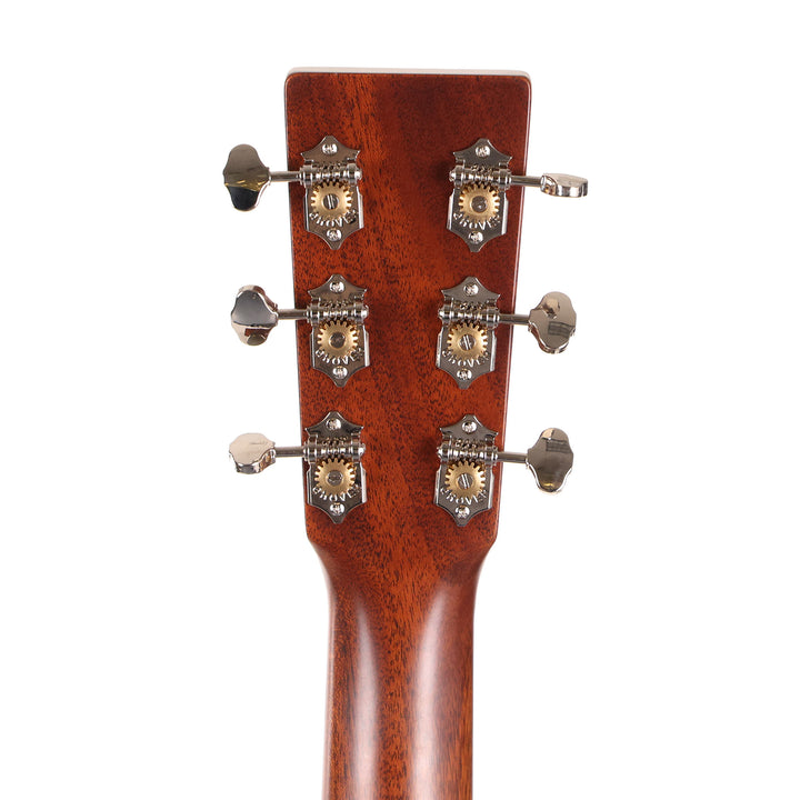 Martin Standard Series 000-18 Acoustic Guitar Natural