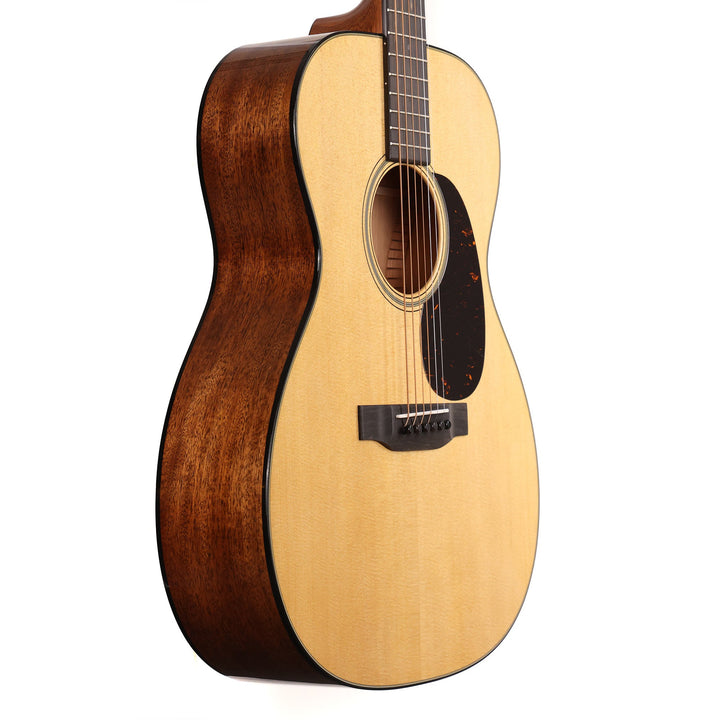 Martin Standard Series 000-18 Acoustic Guitar Natural
